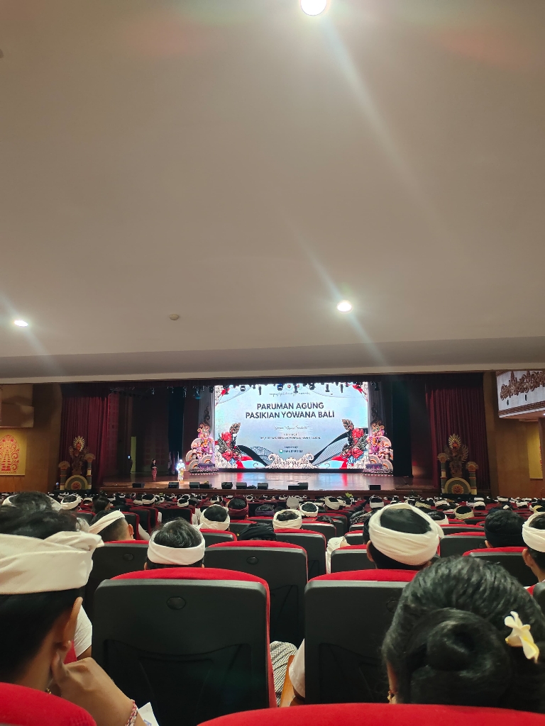 Perwakilan Masyarakat Desa Duda Timur Hadiri Sabha Yowana Bahas Program Kerja Tahun 2026
